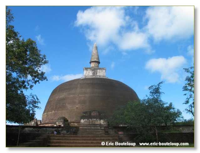 228_Sri_Lanka_2003_03