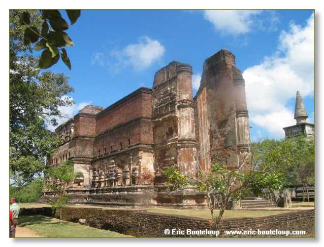 238_Sri_Lanka_2003_03