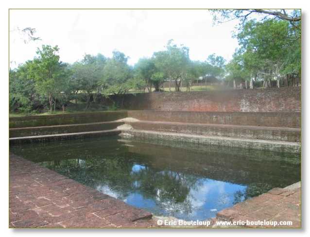 239_Sri_Lanka_2003_03