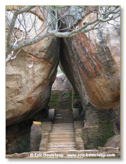 241_Sri_Lanka_2003_03