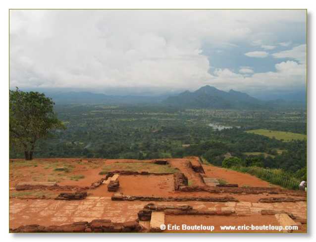 248_Sri_Lanka_2003_03