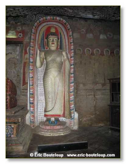 255_Sri_Lanka_2003_03