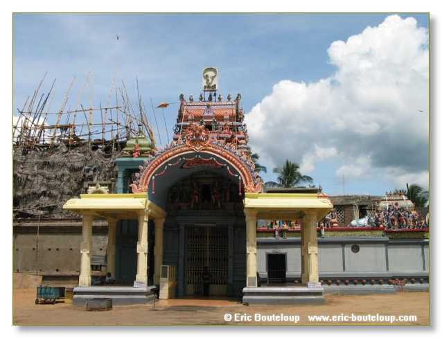 259_Sri_Lanka_2003_03