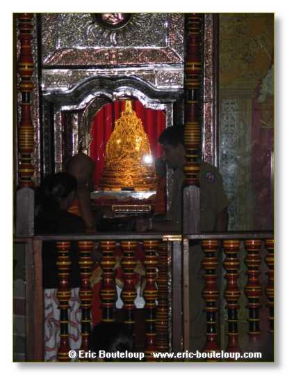 273_Sri_Lanka_2003_03