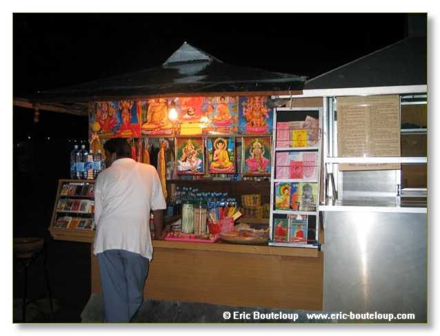 277_Sri_Lanka_2003_03