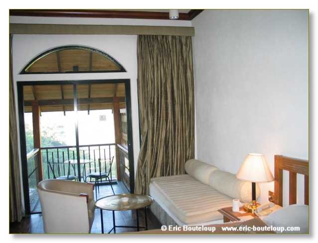 285_Sri_Lanka_2003_03