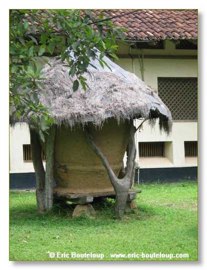 330_Sri_Lanka_2003_03