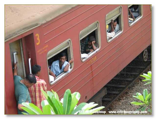 350_Sri_Lanka_2003_03